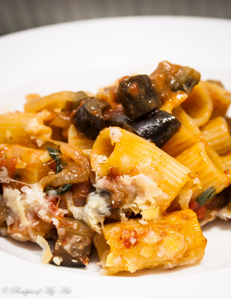 Aubergine and Tomato Pasta Bake - Recipes of My Art